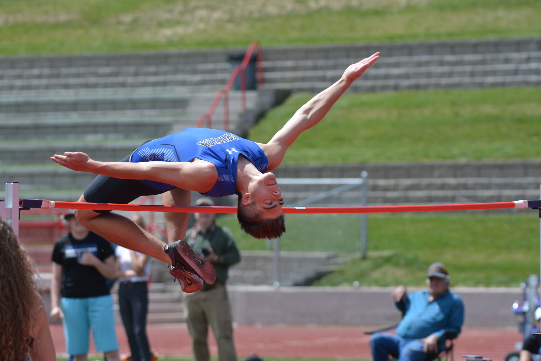 NICE HIGH JUMP PHOTO.JPG